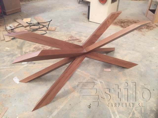 Mesa de saln realizada en madera de roble, Carpeban Stilo somos profesionales de la madera en Salamanca